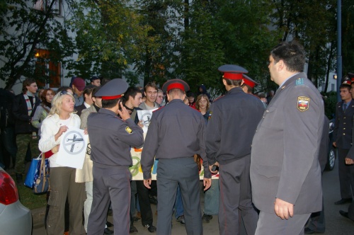 Маршала Бирюзова: милиция вводит оцепление
