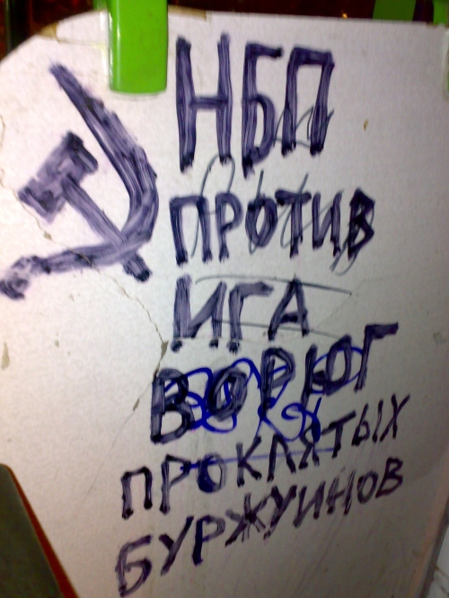 �������