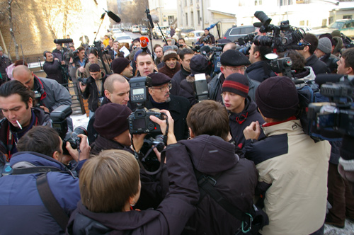 Журналисты вокруг Эдуарда Лимонова