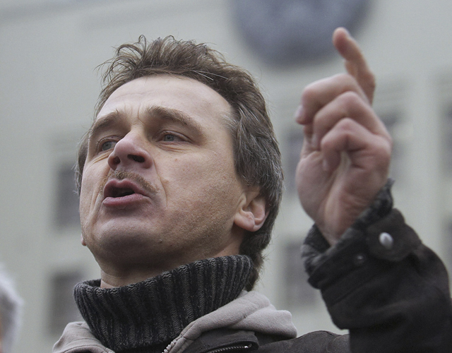 Один из самых принципиальных оппонентов лукашенковского режима Анатолий Лебедько, отсидевший несколько месяцев после президентской кампании 2010 года, снова выдвинул свою кандидатуру на выборах РИА Иван Руднев/РИА Новости