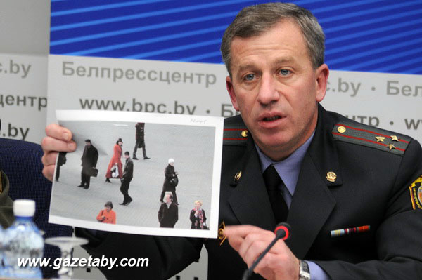 10 кадровых проколов Лукашенко