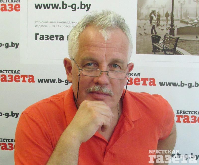 Виктор Марчук, редактор «Брестской газеты», куратор дискуссионного клуба. Фото: Вадим ЯКУБЕНОК Виктор Марчук, редактор «Брестской газеты», куратор дискуссионного клуба. Фото: Вадим ЯКУБЕНОК