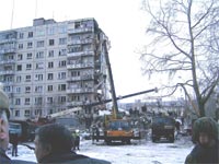 В Батайске от взрыва газа рухнул жилой дом