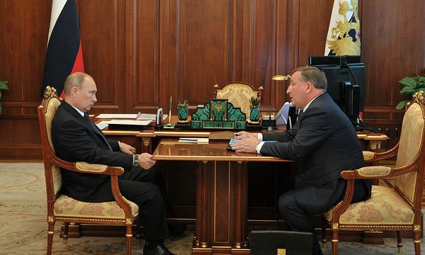 По словам главы региона, в текущем году на подготовку к началу школьного года в Алтайском крае потрачено 2 млрд 700 млн рублей