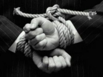 Связанные руки. Фото: schastliviymir.ru Связанные руки. Фото: schastliviymir.ru