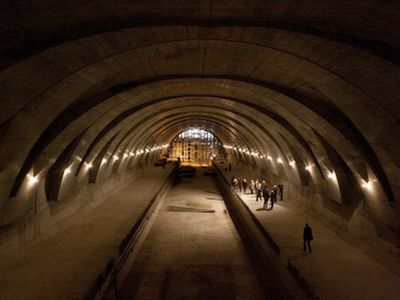 Строительство метро. Фото: Марина Садчикова, Каспаров.Ru Строительство метро. Фото: Марина Садчикова, Каспаров.Ru