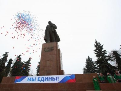 Мы едины!. Фото: Марина Садчикова. Каспаров.Ru Мы едины!. Фото: Марина Садчикова. Каспаров.Ru