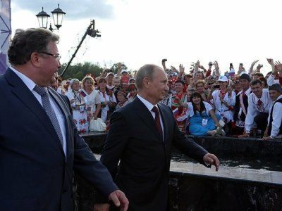 Путин и Волков. Фото: m.izhlife.ru Путин и Волков. Фото: m.izhlife.ru