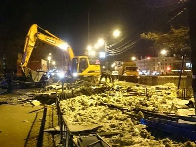 Снос киосков в Москве. Фото: Facebook Ольги Романовой Снос киосков в Москве. Фото: Facebook Ольги Романовой