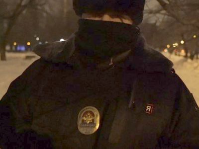 Под прикрытием полиции. Фото: Движение Под прикрытием полиции. Фото: Движение