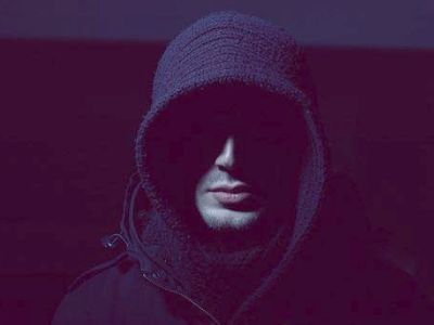 Мужчина в капюшоне. Фото: photo.99px.ru Мужчина в капюшоне. Фото: photo.99px.ru