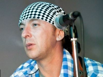 Лидер рок-группы Лидер рок-группы