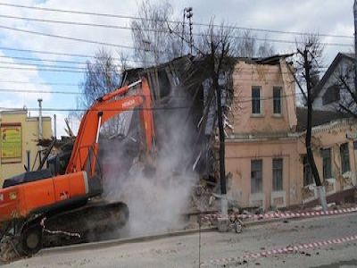 Снос памятника в Туле. Фото: facebook.com/fronde.tv Снос памятника в Туле. Фото: facebook.com/fronde.tv