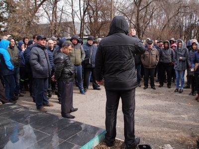 Митинг таксистов. Фото: Александр Воронин, Каспаров.Ru Митинг таксистов. Фото: Александр Воронин, Каспаров.Ru