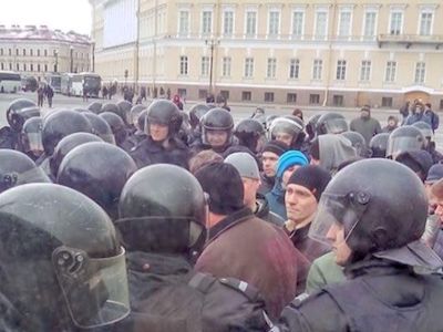 Задержание в Петербурге, Фото: twitter.com/ars_ves Задержание в Петербурге, Фото: twitter.com/ars_ves