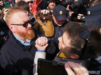 Милонов на шествии в Петербурге, Фото: fontanka.ru Милонов на шествии в Петербурге, Фото: fontanka.ru