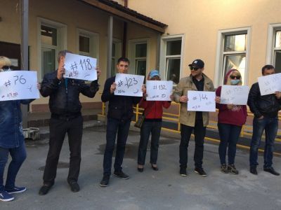 Флэшмоб ВИЧ-инфицированных. Фото: Сергей Богданов, Каспаров.Ru Флэшмоб ВИЧ-инфицированных. Фото: Сергей Богданов, Каспаров.Ru