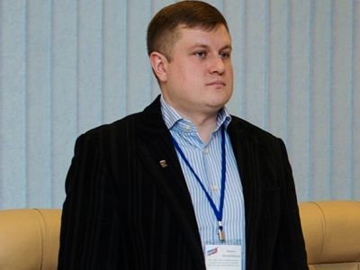 Единоросс Виталий Шмаков. Фото: Лиза Охайзина, Каспаров.Ru Единоросс Виталий Шмаков. Фото: Лиза Охайзина, Каспаров.Ru