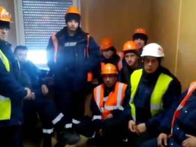 Голодовка строителей на Ямале. Фото: Ура.Ru Голодовка строителей на Ямале. Фото: Ура.Ru