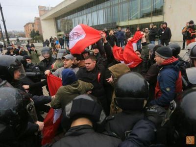 Задержания на акции Задержания на акции