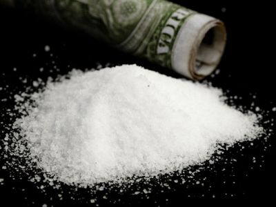 Доллары и кокаин. Публикуется в sapojnik.livejournal.com Доллары и кокаин. Публикуется в sapojnik.livejournal.com