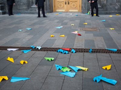 Акция в защиту Telegram, 16.04.18, Москва, Лубянка. Фото: Георгий Малец / twitter Акция в защиту Telegram, 16.04.18, Москва, Лубянка. Фото: Георгий Малец / twitter