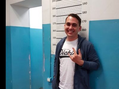        , : twitter.com/demikhailov