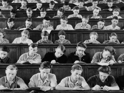 В аудитории Томского университета. 60-е годы. Источник: https://visualhistory.livejournal.com/816644.html В аудитории Томского университета. 60-е годы. Источник: https://visualhistory.livejournal.com/816644.html