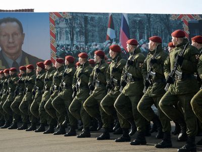 Росгвардейцы. Фото: Кирилл Каллиников / РИА Росгвардейцы. Фото: Кирилл Каллиников / РИА
