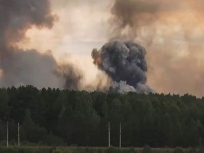 Возле арсенала в Ачинском районе Красноярского края. Фото: OLGA HALMANOVA/OSA TV CHANNEL/TASS Возле арсенала в Ачинском районе Красноярского края. Фото: OLGA HALMANOVA/OSA TV CHANNEL/TASS