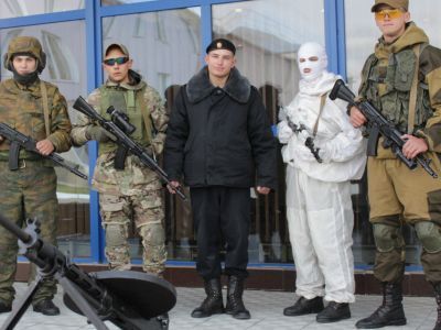 Антон Шарпилов с подопечными. Фото: Zvu-74.ru Антон Шарпилов с подопечными. Фото: Zvu-74.ru