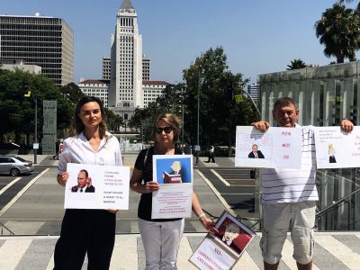 Пикет против Путина в Лос-Анджелесе. Фото: Каспаров.Ru Пикет против Путина в Лос-Анджелесе. Фото: Каспаров.Ru