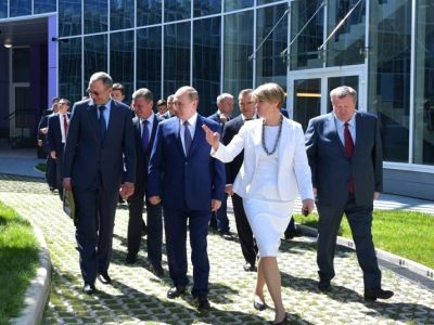 Путин в центре Путин в центре