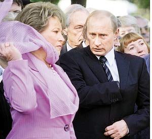 Губернатор Питера - женщина. И с этим приходится считаться даже президенту...