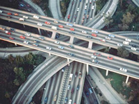 Автодороги останутся в собственности государства