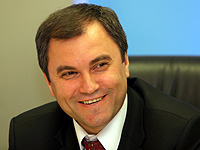 Вячеслав Володин: Пусть 2008 год принесет благополучие и удачу в каждый дом!