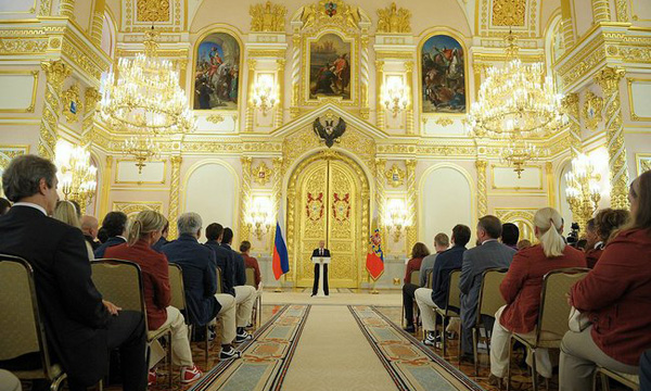 Владимир Путин: Нужно ставить амбициозные цели. Самые амбициозные. И тогда практически всегда нас будет ждать успех, даже если мы чего-то не добиваемся, о чем говорили публично