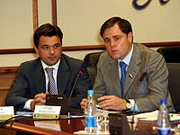 На фото: Руководитель ЦИК Единой России Андрей Воробьев и Координатор Партии по взаимодействию с бизнес-сообществом Владимир Груздев