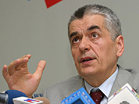 Онищенко: Молоко из Китая может попасть в Россию