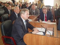 В поиске антикризисной программы