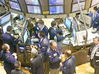 После возобновления торгов на биржах РФ индекс ММВБ вырос более чем на 30%