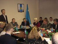 Области нужны рабочие руки и учителя