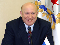 Шанцев: Необходима приоритетная стратегия развития физкультуры и спорта в РФ