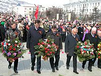 Под сенью Знамени Победы