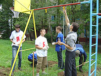 Должны смеяться дети