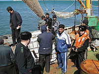 Грузинских браконьеров задержали в Охотском море