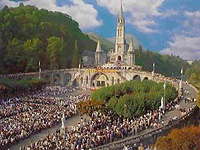 Лурд в день Успения Богородицы