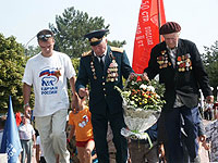 Жители Дона помнят войну и чтят погибших в боях за Родину