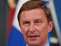 Сергея Иванова бросили на Камчатку