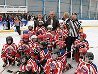 Вячеслав Фетисов снова вышел на лед